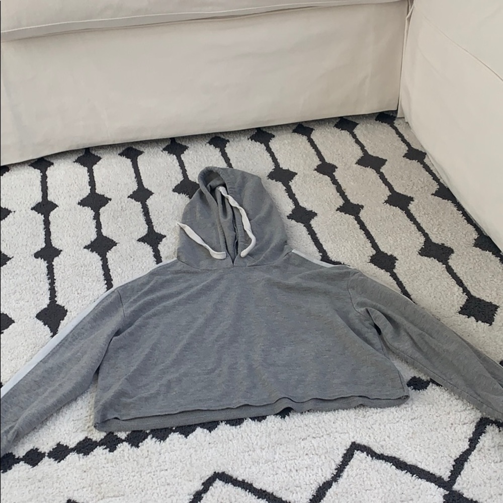 Fashion nova crop sweater shirt size small